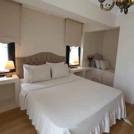 Cunda House Kuecuek 3*