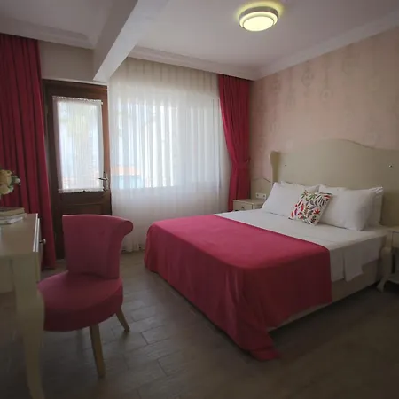 Cunda House Kuecuek 3* Ayvalı