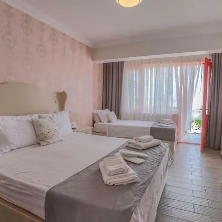 Cunda House Kuecuek Szálloda