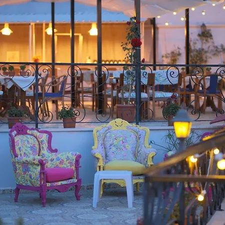 Cunda House Kuecuek 3*