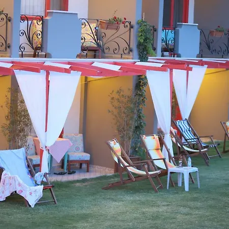 Cunda House Kuecuek 3*