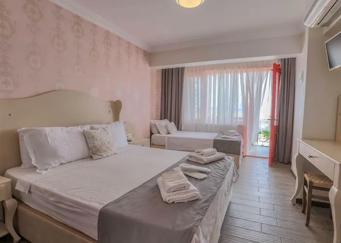 Cunda House Kuecuek فندق