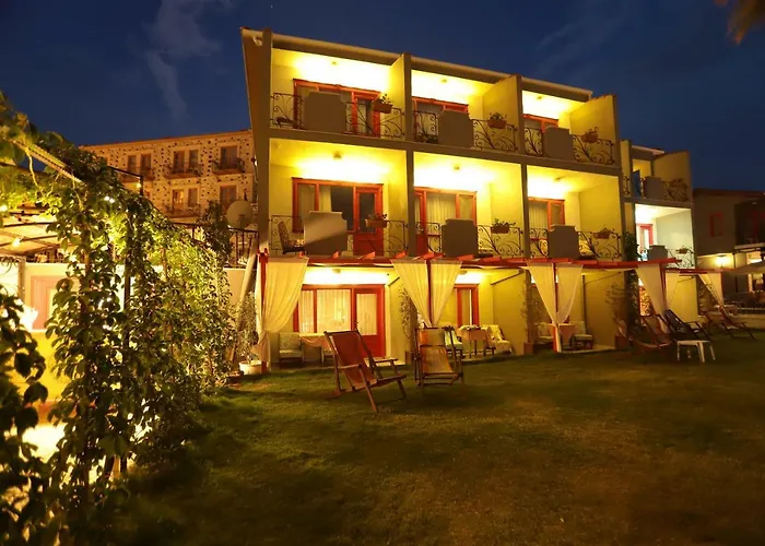 Cunda House Kuecuek 3*